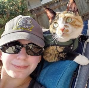 Meet your Posher, Hilary